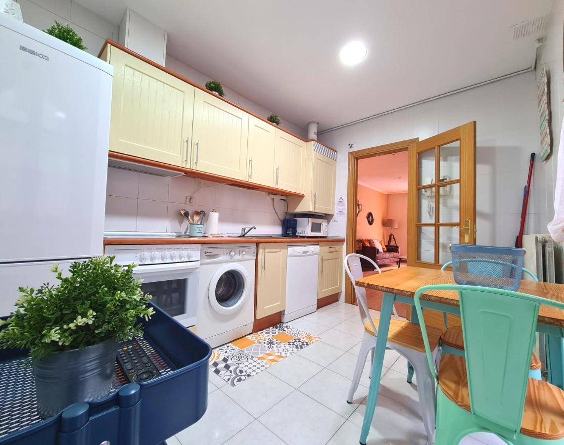 Apartamentos Dos Torres Vinyamar - Rincón del Tubo Saragoça Exterior foto